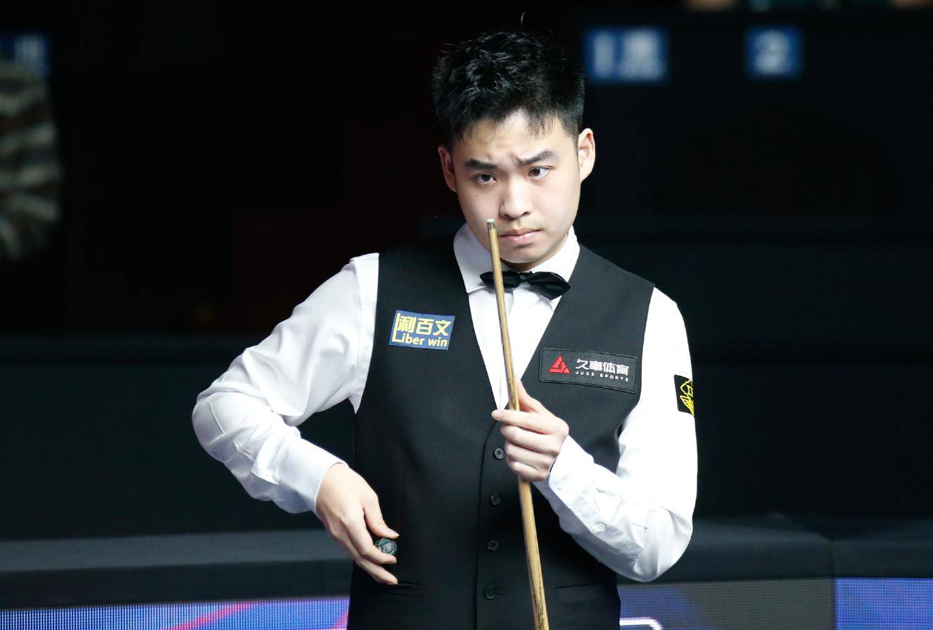 长杆击球的 长杆击球的