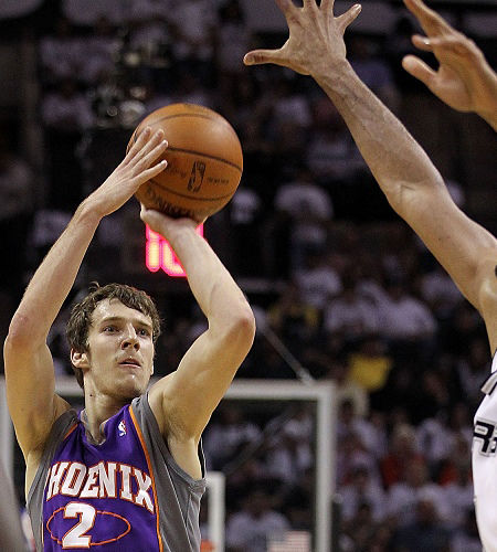 显得颇为艰 显得颇为艰