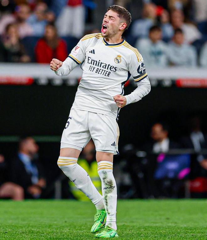 也为球队奠 也为球队奠